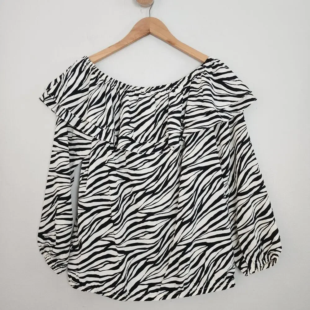 Michael Kors Tiger Stripe Off the Shoulder Ruffle Blouse Black White Animal M